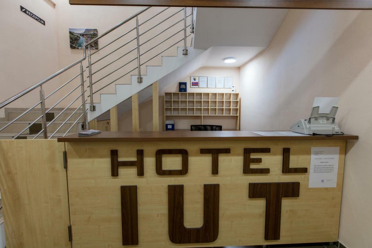 Hotel Iut Travnik Bagian luar foto