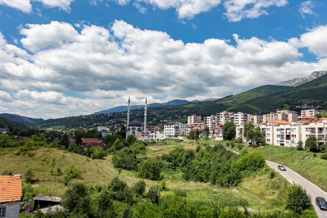Hotel Iut Travnik Bagian luar foto